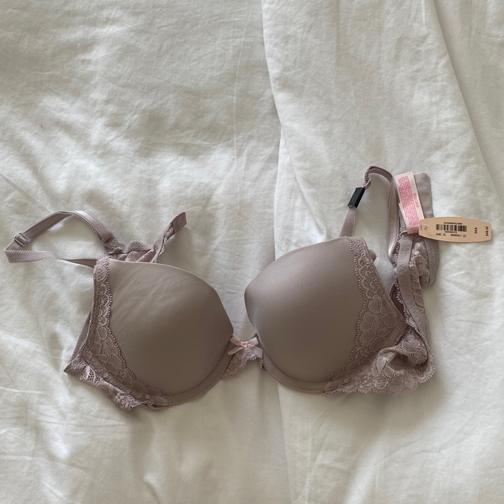 Victoria’s Secret push-up bra